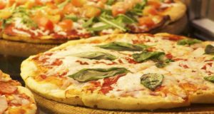 איך להכין פיצה בדיוק כמו באיטליה?